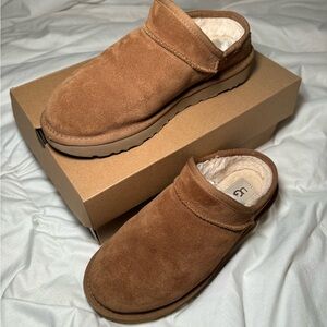 EUC | Ugg Classic Slippers Women Size 7